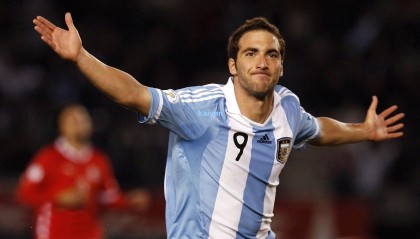 传奇中场再续绿茵情缘！托尼·克罗斯宣布加盟五人制联赛，再跳一支舞