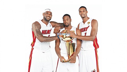 姆巴佩双响炮击溃丹麦，高卢雄鸡提前一轮锁定晋级席位