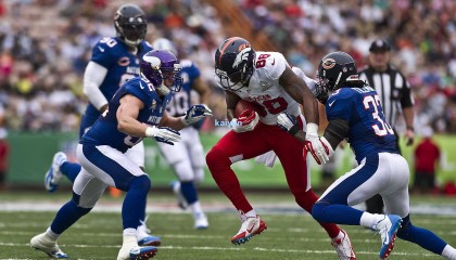 英超新星奥利塞闪耀全场，过人如麻梅开二度力克莱比锡