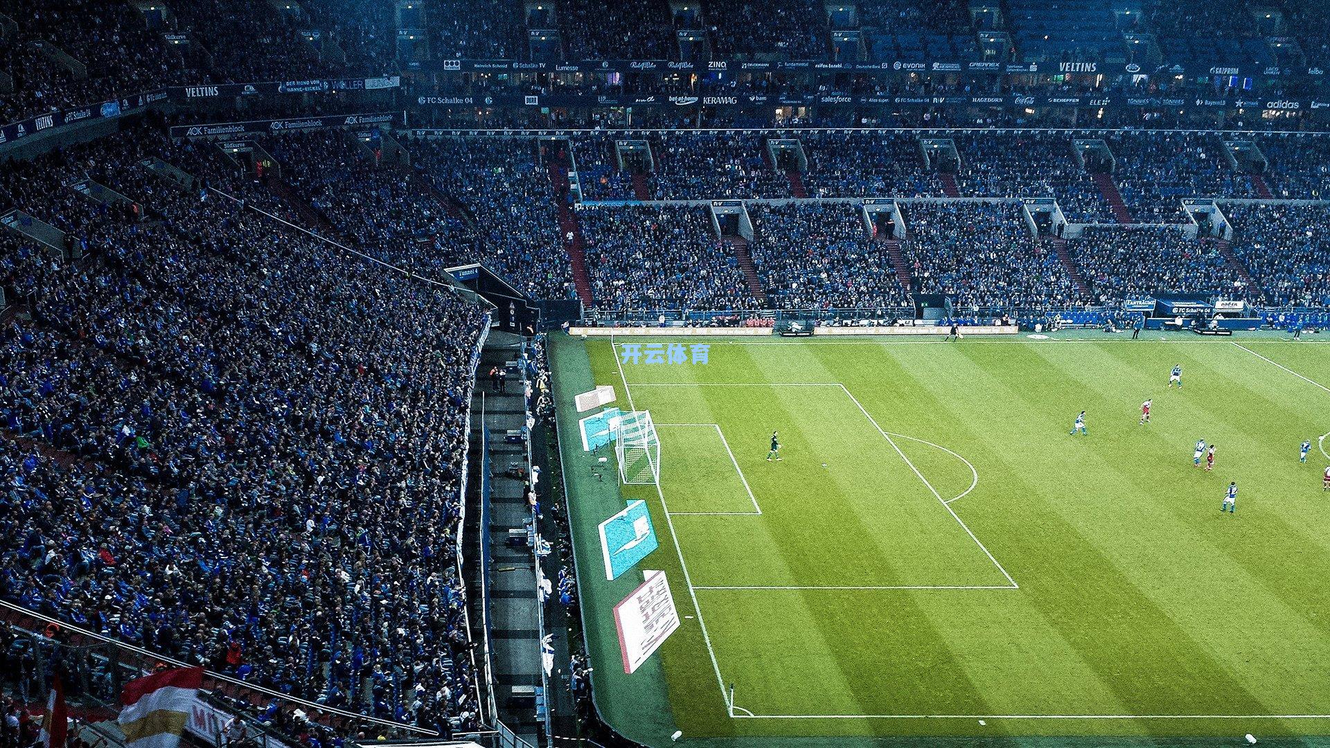 纪律至上!拉什福德晨会迟到遭内部处罚 曼联锋线危机下铁腕治军引关注